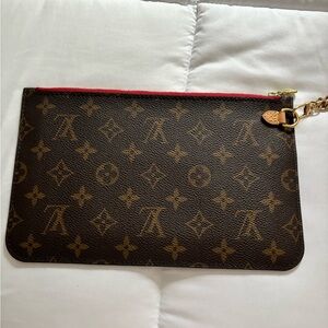 Louis Vuitton Monogram Neverfull Pochette